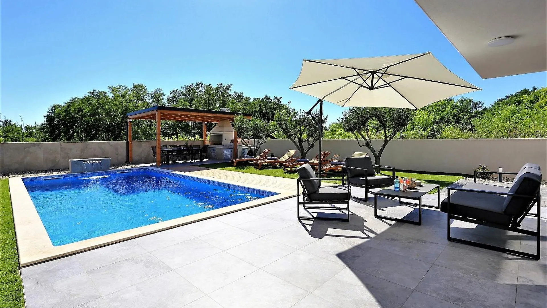 Villa Frantin - Heated Pool, Sauna, Bbq, Activites 普利拉卡